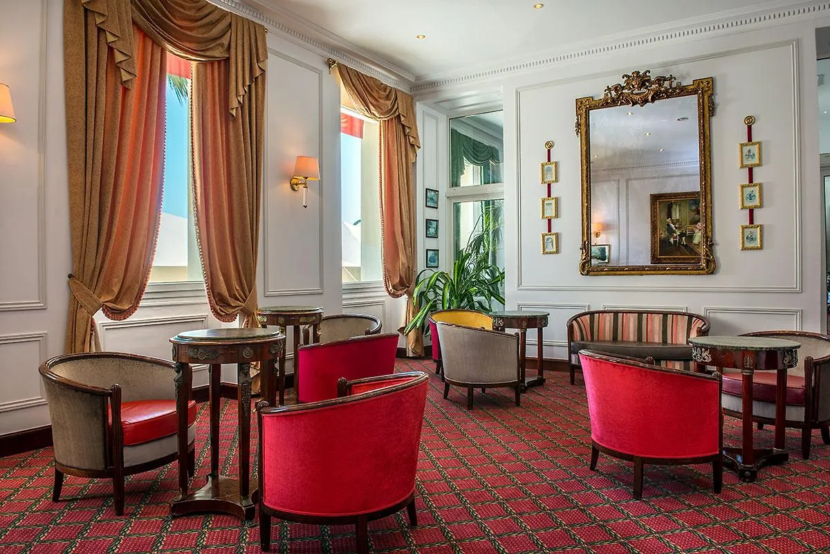 Hotel West End Promenade Ницца Франция